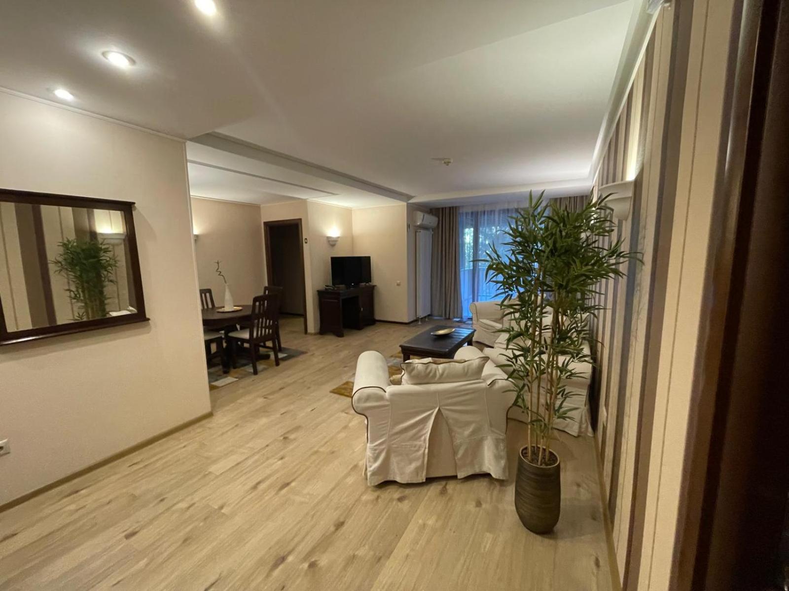 Alpin Aparthotel 2302 ポイアナ・ブラショフ エクステリア 写真