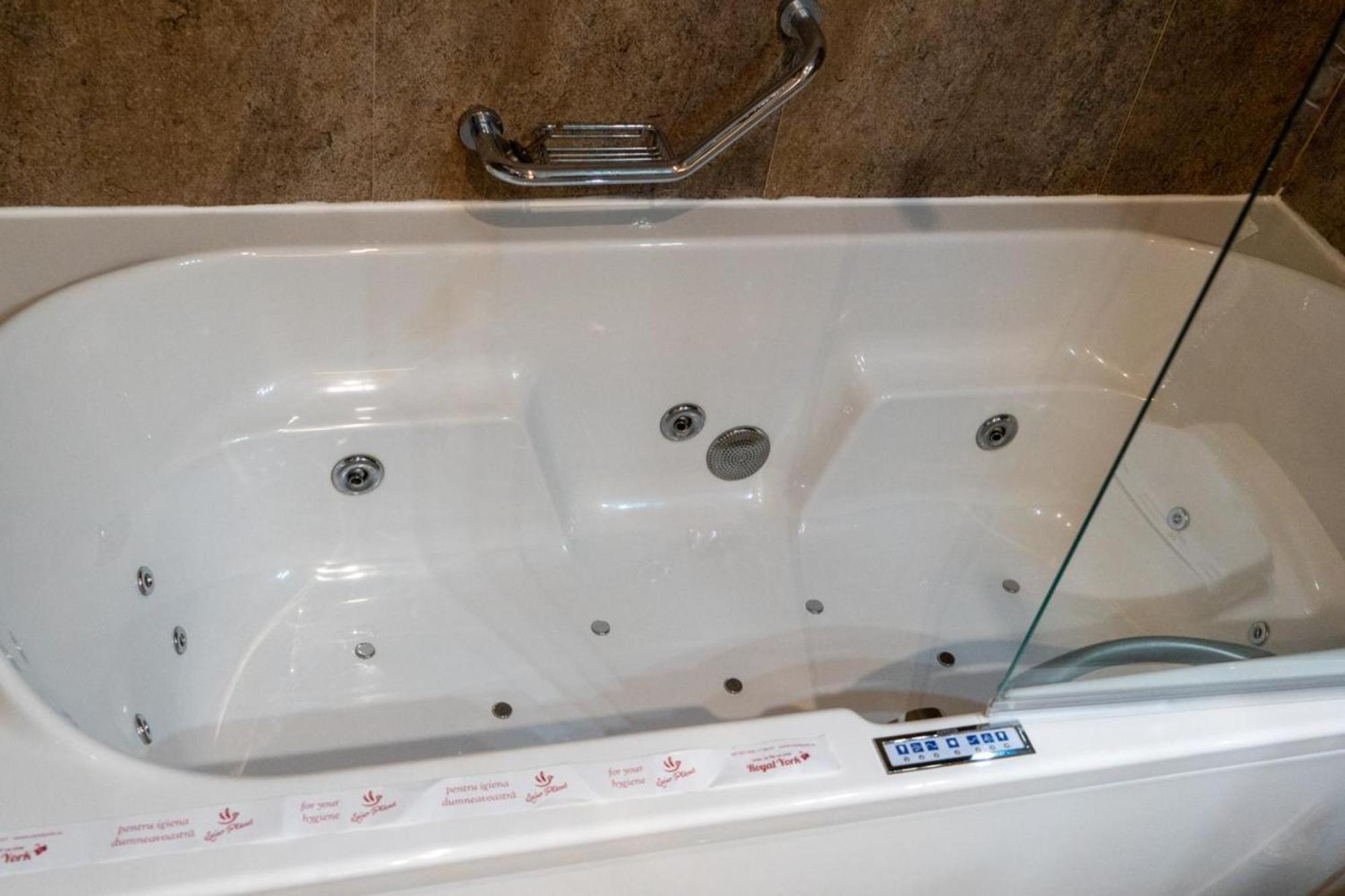 Alpin Aparthotel 2302 ポイアナ・ブラショフ エクステリア 写真